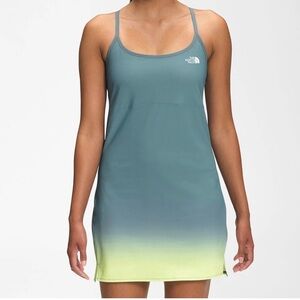 The North Face Arque Hiking Dress Ombré Green to Yellow size small